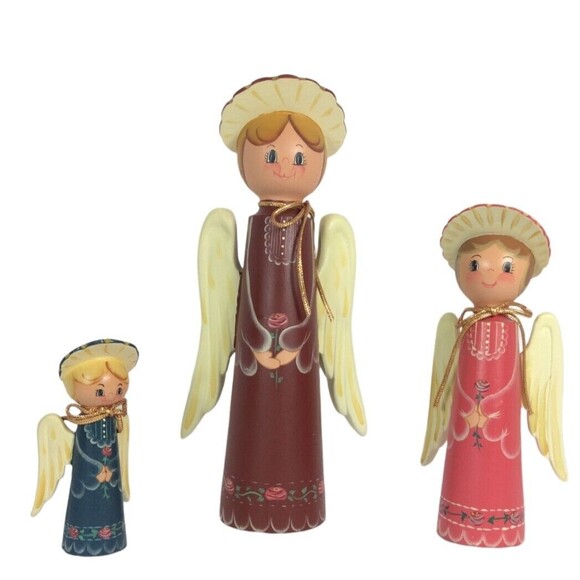 Wood Angel Vintage Hand Painted Folk Art Artist Signed and Dated set of 3 - Picture 1 of 9
